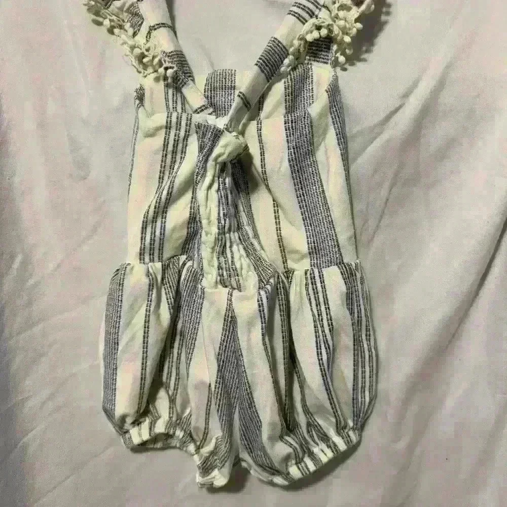 Jessica Simpson blue and cream romper 0-3m EUC
